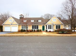 31 Adams Way, Shrewsbury, NJ