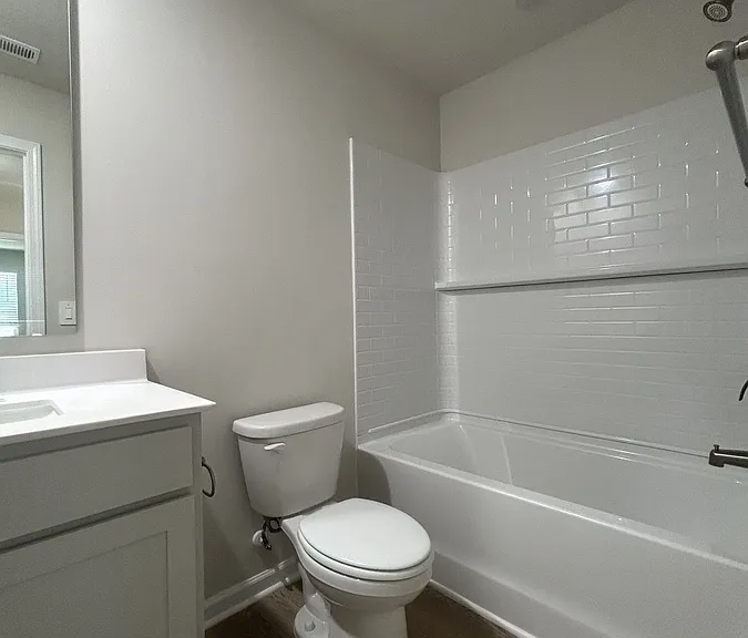 1025 Saint Lawrence Dr — Photo 10