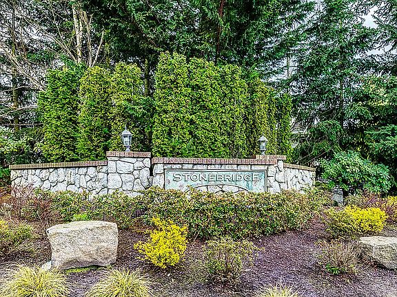2nd image of 4322 Stonebridge Way