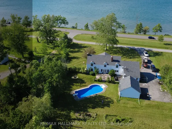 1927 Niagara Blvd, Fort Erie, ON L2A 3G1