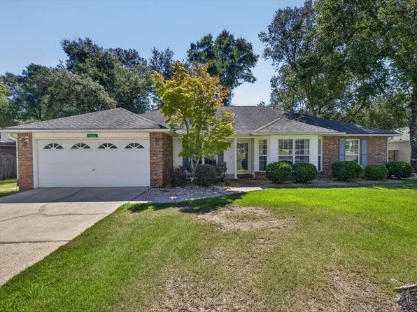 2806 Ping Ln, Crestview, FL 32539