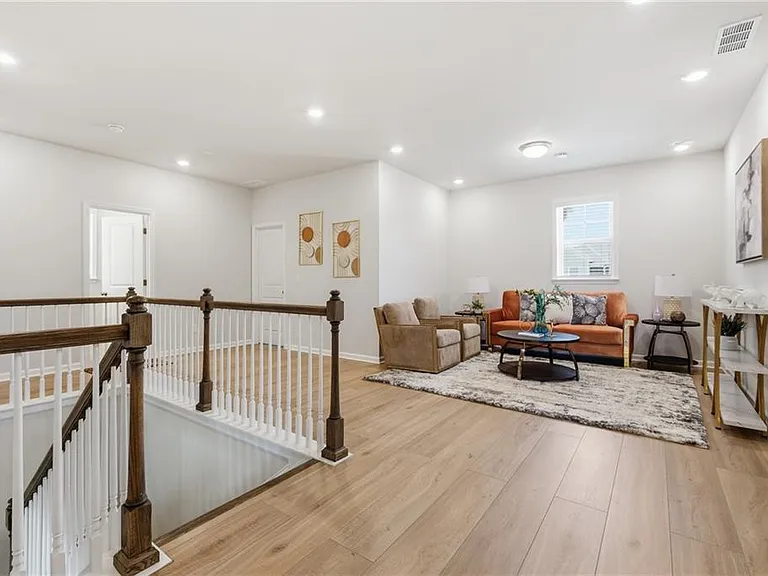 8820 Shipton Circle Ball — Photo 21