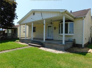 907 Washington Ave, Nitro, WV 25143