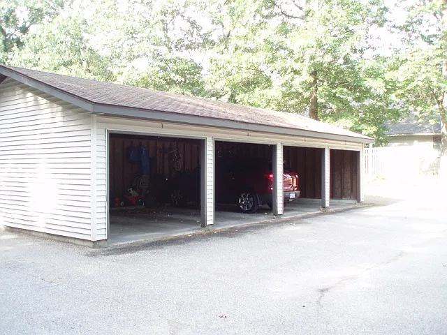 529 Douglas Ave #10 — Photo 2