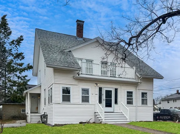 21 Sunset Ave, Methuen, MA 01844