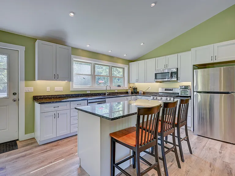 419 Winter Rd — Photo 9