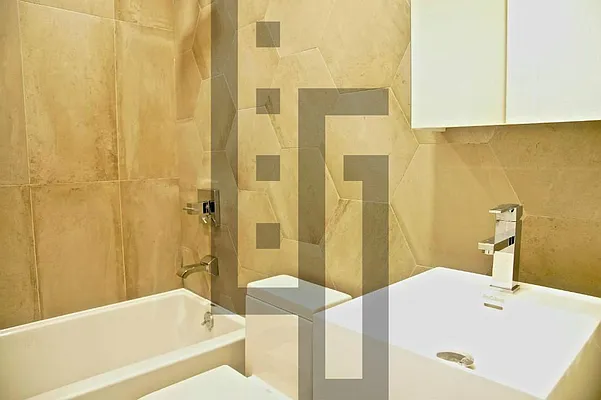 Rented by Loom Group | media 55