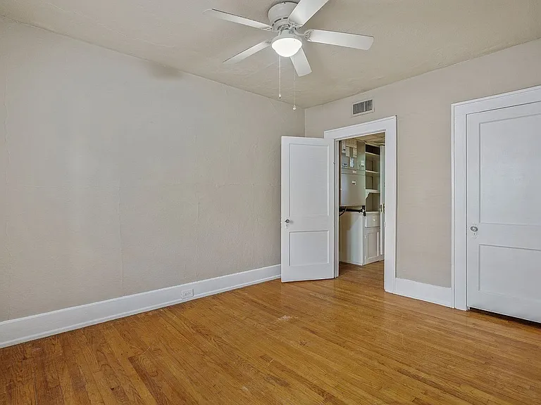 Highland Court — Photo 15