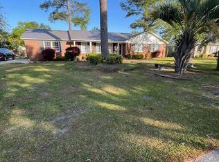 1945 W Sandhurst Dr, Florence, SC 29505