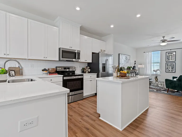3313 Bircham Dr — Photo 17