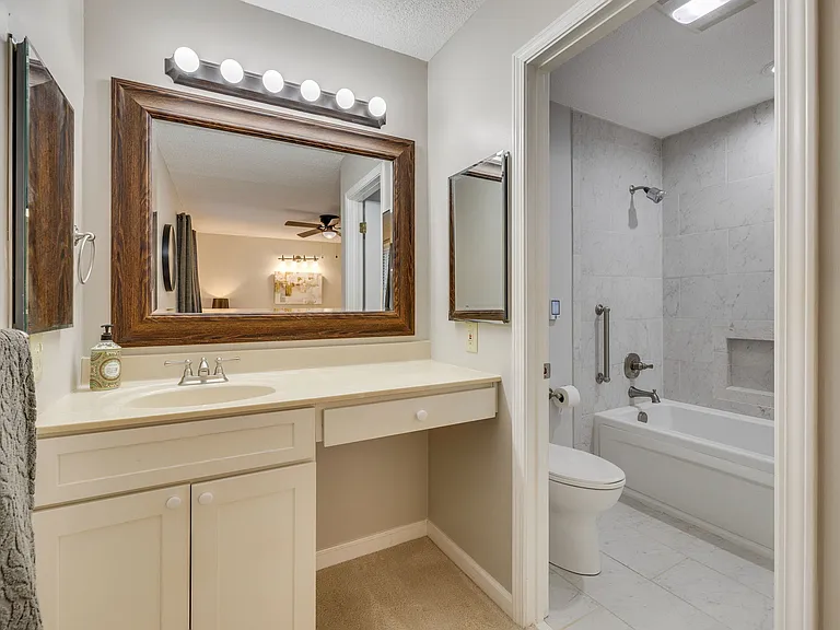 5013 Emerald Dr — Photo 11