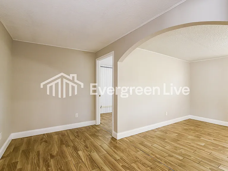 757 East Ave — Photo 11