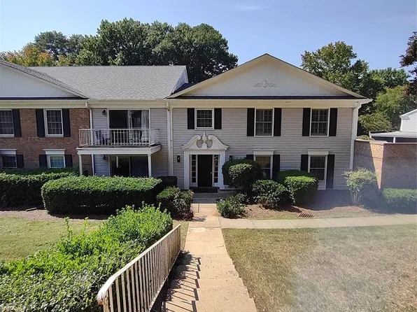 7223 Quail Meadow Ln, Charlotte, NC 28210