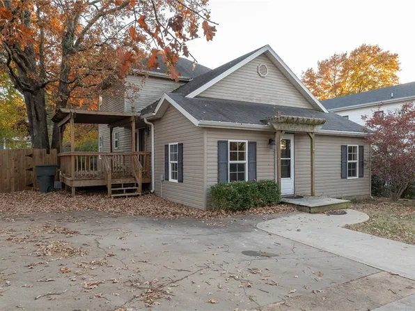 203 W Miller St, Fayetteville, AR 72703