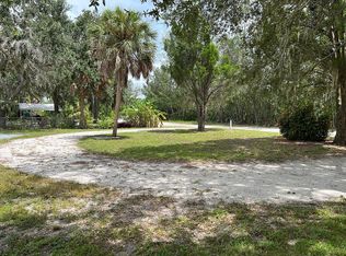 807 2nd Ave NW, Ruskin, FL 33570