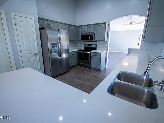 3rd image of 4406 W PARK Street