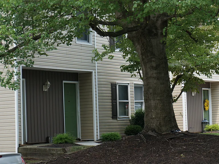 964 Park Blvd #10 — Photo 2
