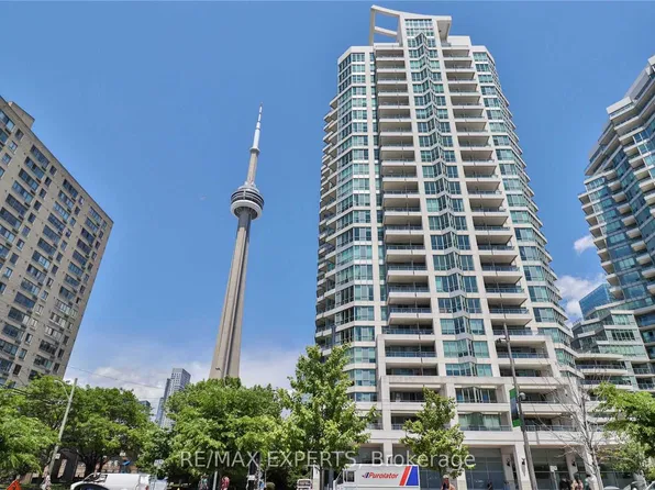 230 Queens Quay W, Toronto, ON