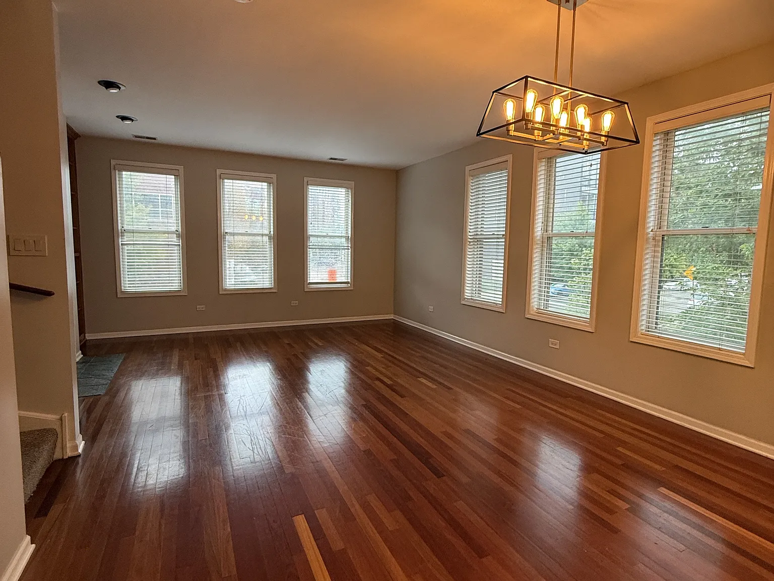 1000 N Crosby - 1 — Photo 3
