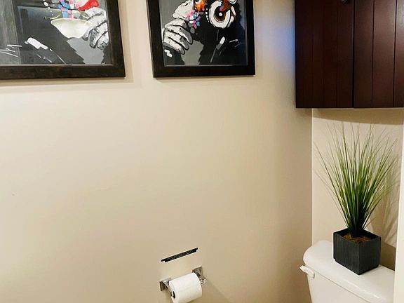 4th image of 128 Lullwater Way