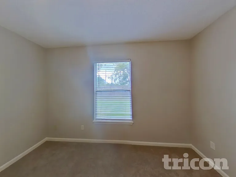 3099 Wavering Ln — Photo 11