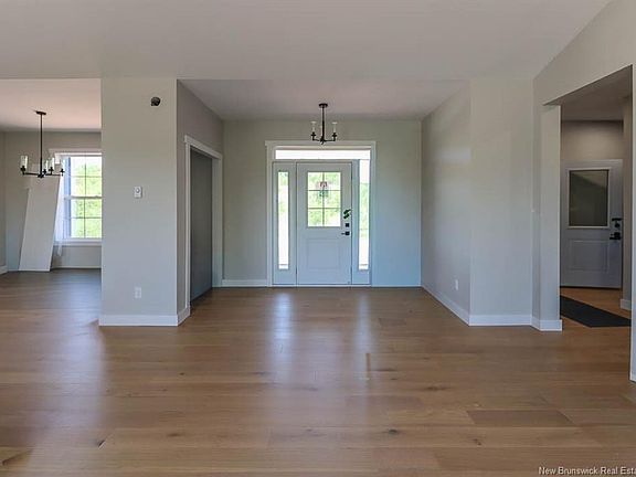 4th image of 23 Bitterroot Ln