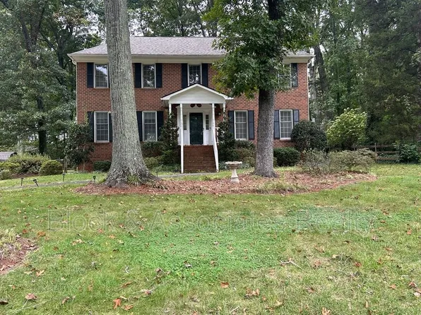 593 Barkworth Rd, Clemmons, NC 27012