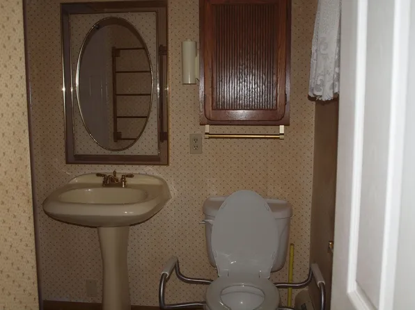 396 Sabbath Dr, Pittsburgh, PA 15236