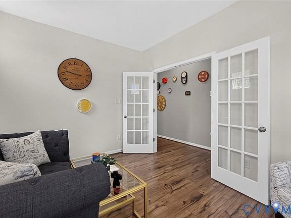 3rd image of 7507 Rouseaux Cir
