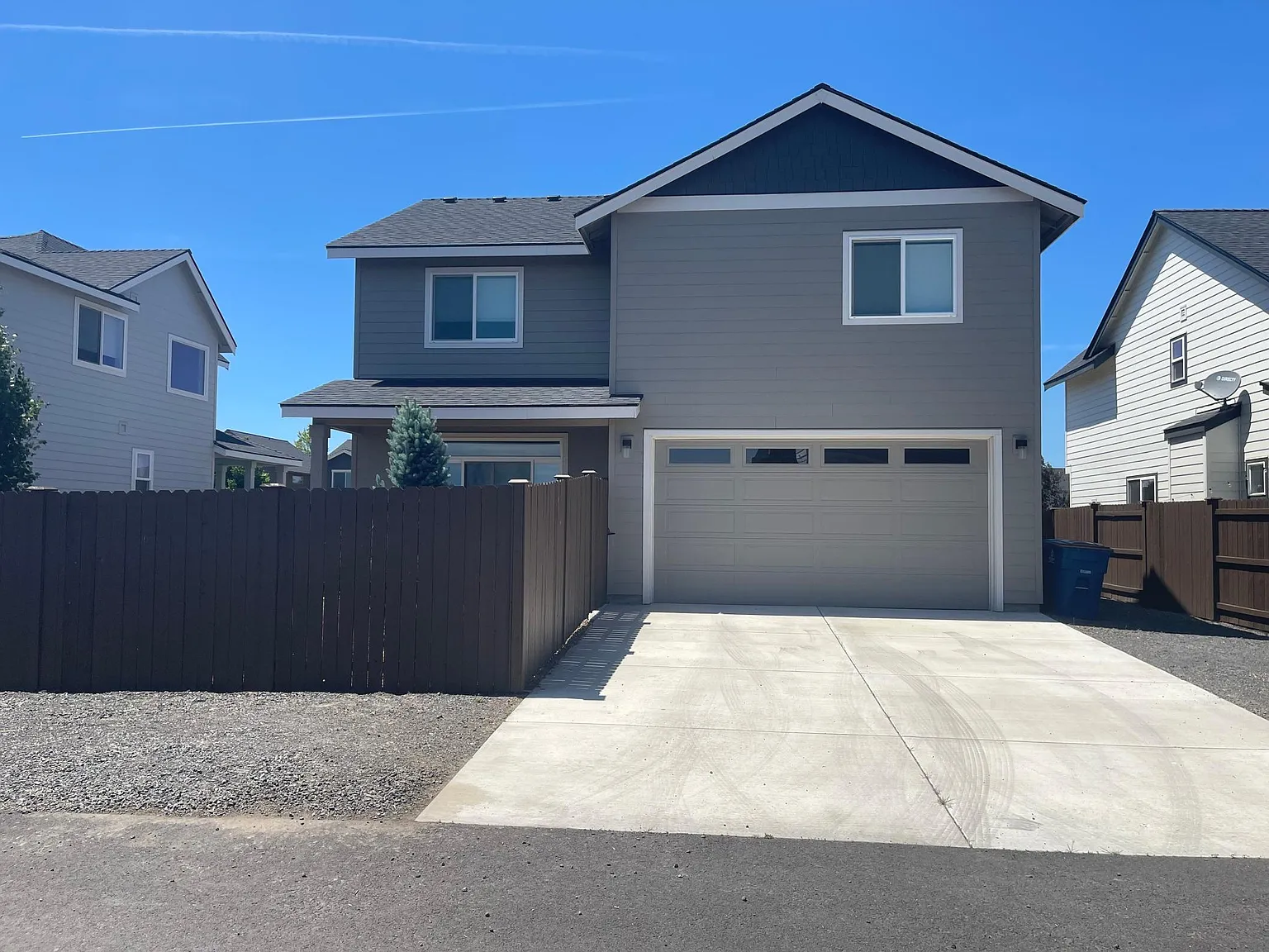 4 bed, 2.5 bath, 1889 sqft, $2,895 — Photo 3