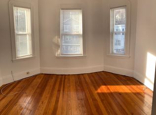 153 Webster Ave APT 3, Chelsea, MA 02150