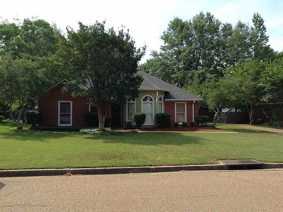 3rd image of 106 Glenwood Dr