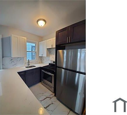 4th image of 229 Halsted St Floor 2