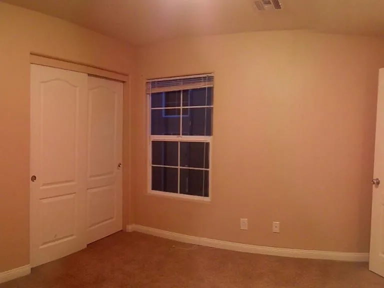 9049 Rich Amethyst Ct — Photo 35