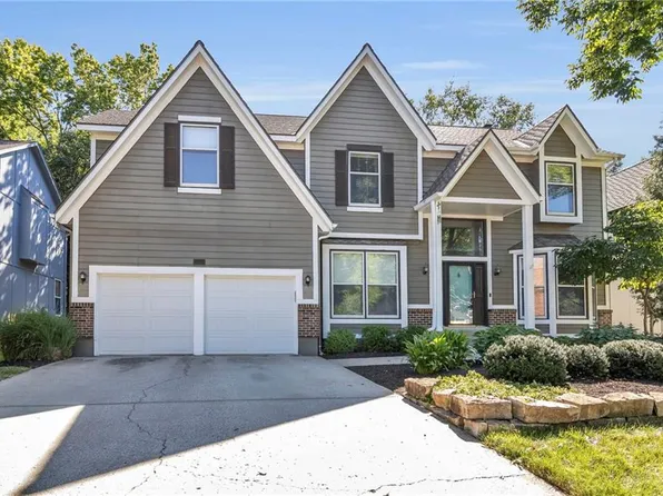 13163 Rosewood St, Overland Park, KS 66209