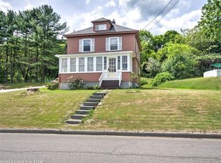 37 2nd St, Hallowell, ME 04347