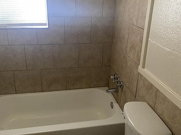 5th image of 1706 Duncan Ave #1