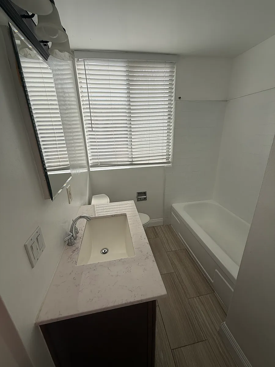 Building Photo - 6979 Palm Ct #104-A