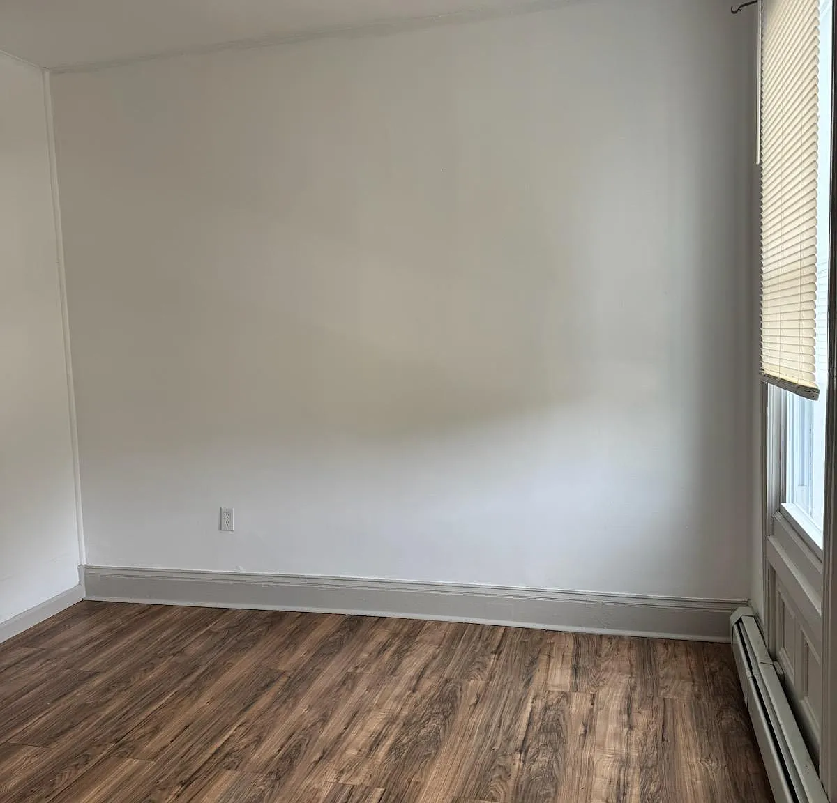 3 bed, $2,200 — Photo 2