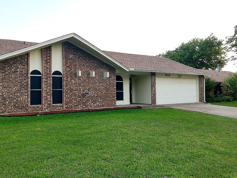 1st image of 1618 Greywood Dr