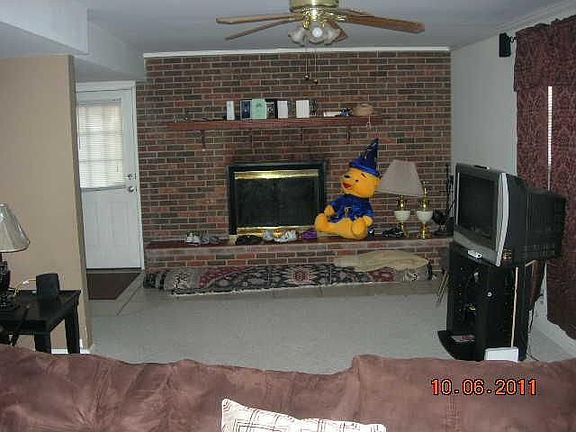 3rd image of 99 Glenrose Ave