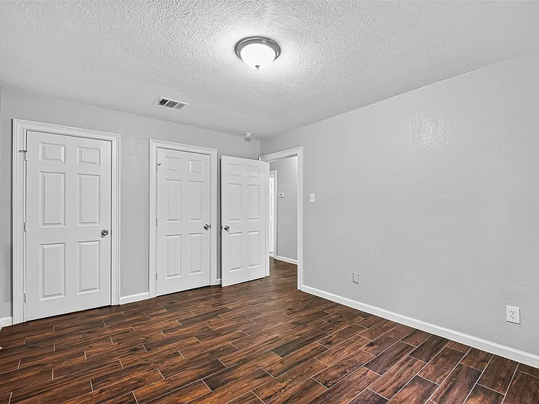 1112 Johnson St — Photo 28
