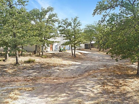 2nd image of 1495 Sarra Ln