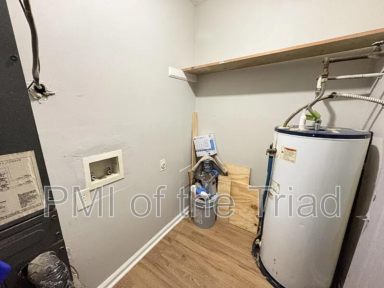 1600 Oak Croft Ct #D — Photo 22