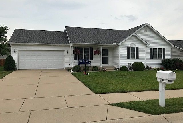 1st image of 3441 Glenn Oak Dr