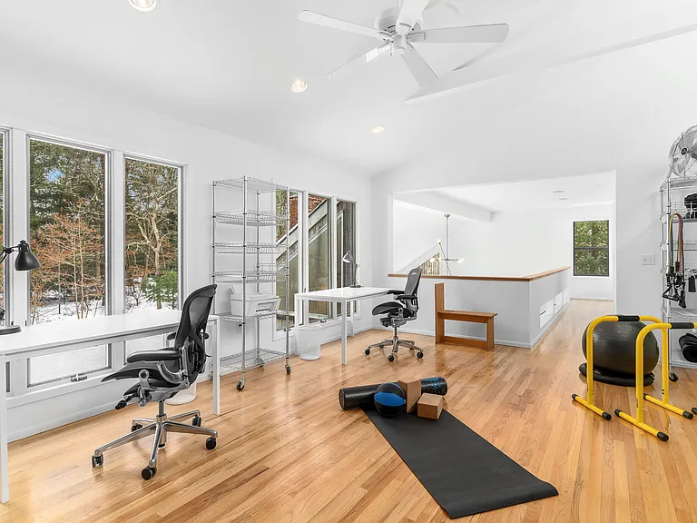 222 Buckskill Rd — Photo 14