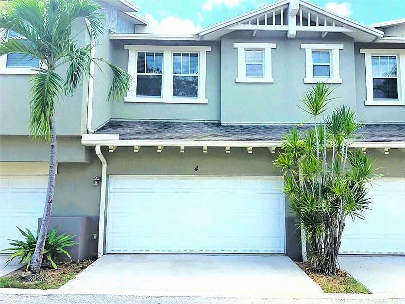 2 bed, 2.5 bath, 1425 sqft, $2,800 — Photo 3
