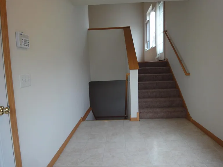 4770 Underwood Ln N #E — Photo 2