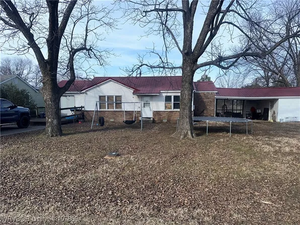 417 NE 2nd St, Spiro, OK 74959
