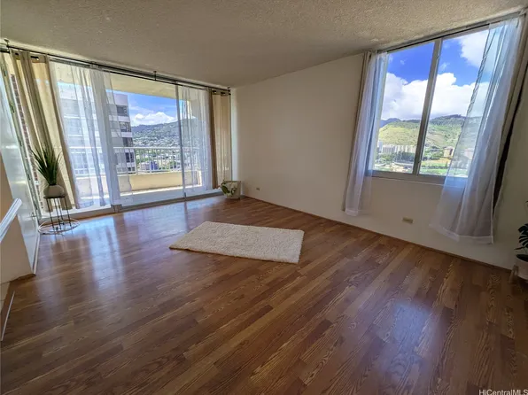 2740 Kuilei St APT 2107, Honolulu, HI 96826